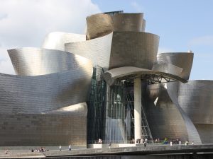 Guggenheim_Museum,_Bilbao,_July_2010_(11)