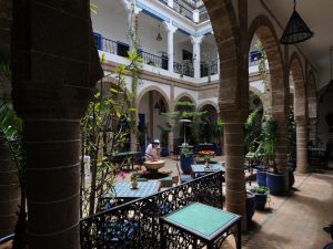 Riad_du_Figuier_courtyard_-_Essaouira_188